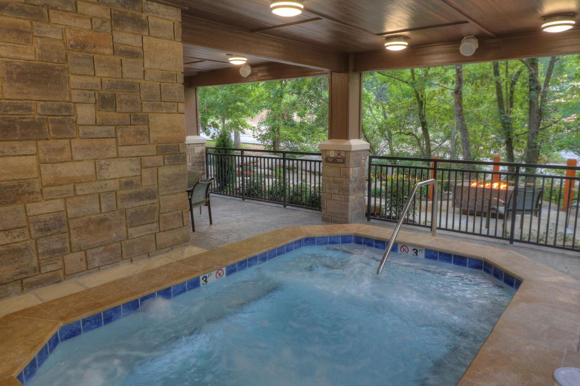 Hampton Inn Gatlinburg Historic Nature Trail, Tn Exterior foto